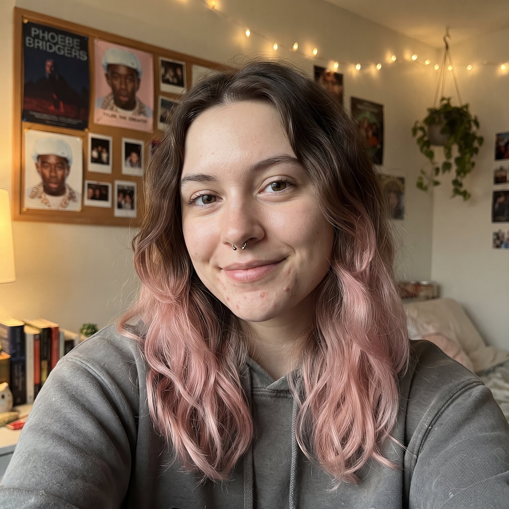 files/Woman_taking_selfie_in_bedroom_202608261234.jpg